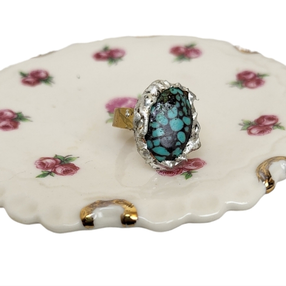 18K Semi-Precious Turquoise Ring - Picture 5 of 10